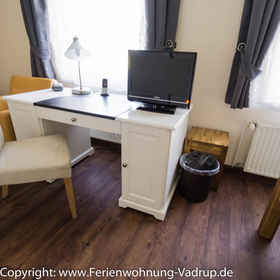 Ferienwohnung Vadrup (Tintrup) - Doppelzimmer - Arbeiten